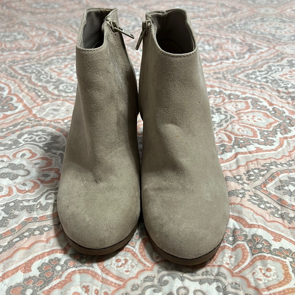 Old navy heeled bootie